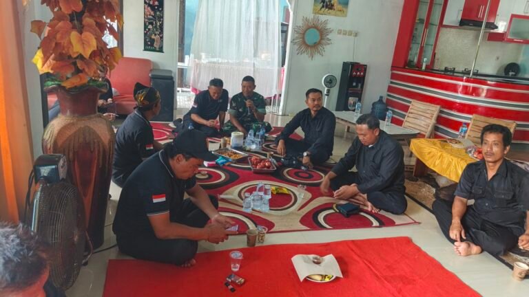 Danramil Purwoharjo Hadiri Pertemuan Rutin Kepala Dusun se-Kecamatan Purwoharjo
