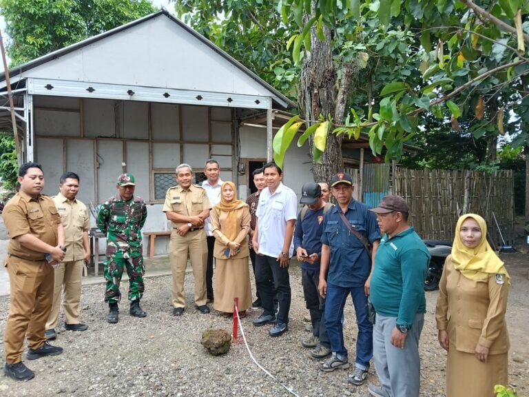 Babinsa Desa Glagahagung Bersama Forpimka dan Perhutani Tinjau Rencana Lahan KDKMP